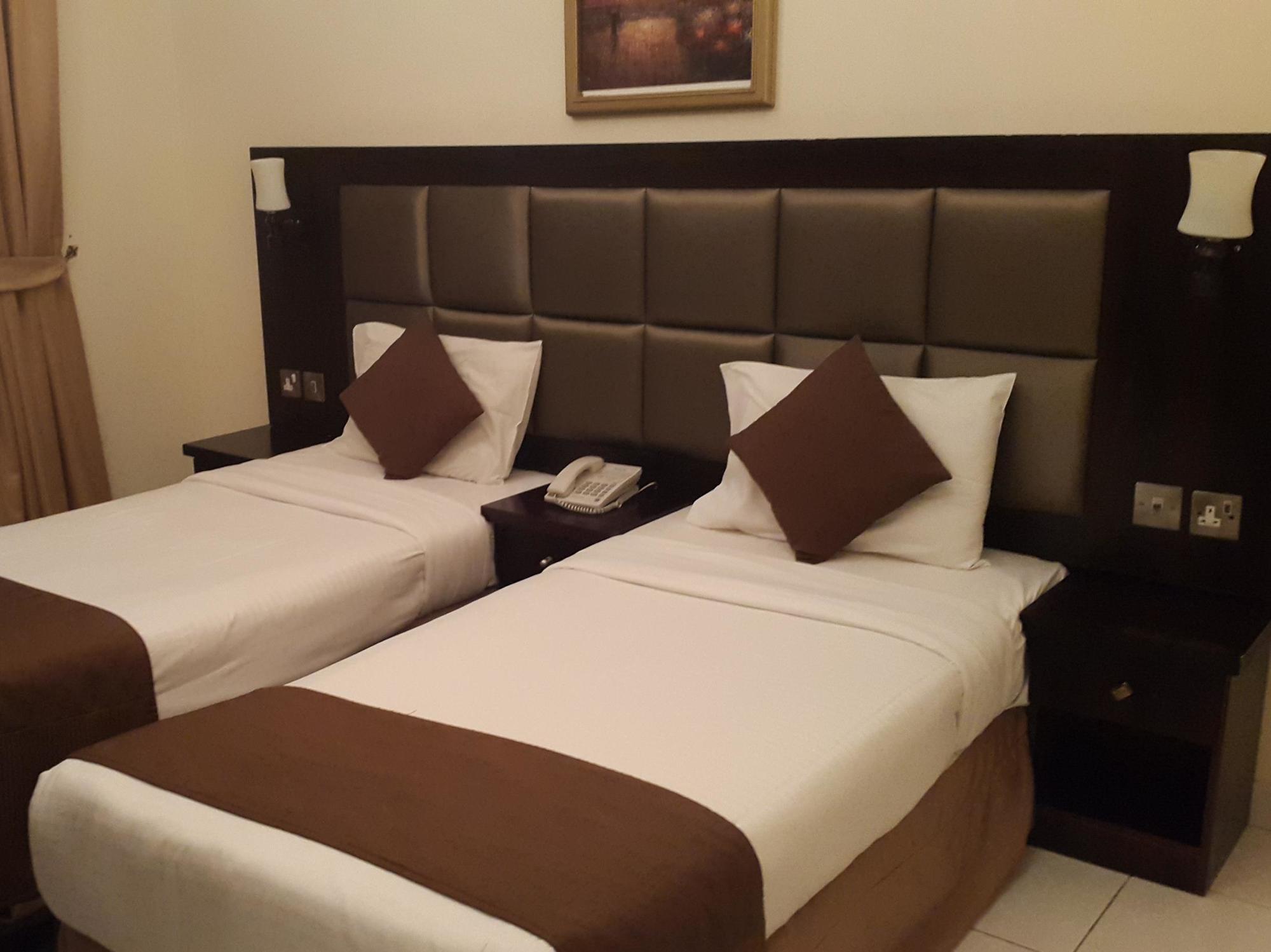 Oyo 123 Royal Mark Hotel Apartment Dubai Exterior photo